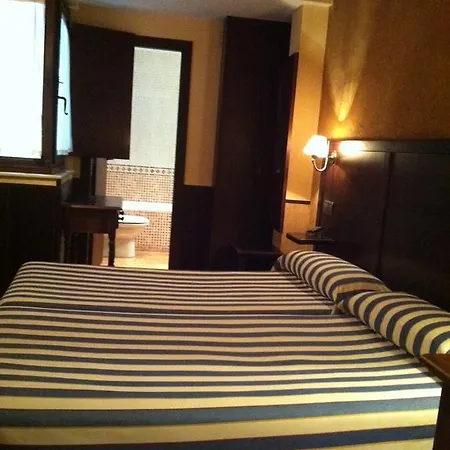 Konukevi Casa Vallejo 2*