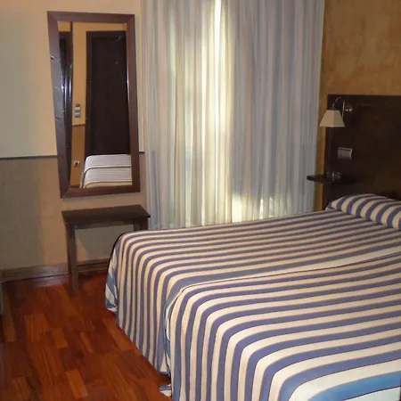 Casa Vallejo Gasthuis 2*