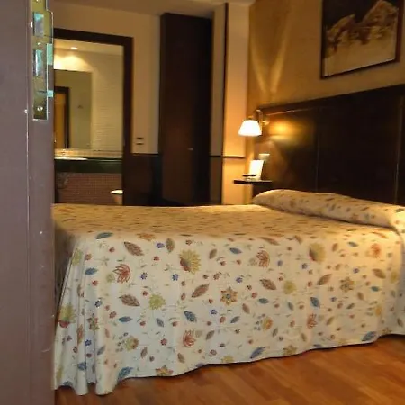 Konukevi Casa Vallejo 2*