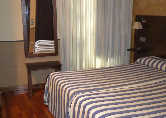 Casa Vallejo 게스트하우스 2*